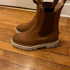 Dear Frances Tony Boot, Tan